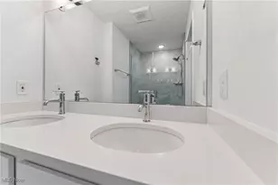 2244 E 100 Th St, Loveland, OH 44106 - Photo 33