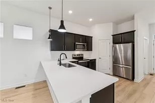 2244 E 100 Th St, Loveland, OH 44106 - Photo 13