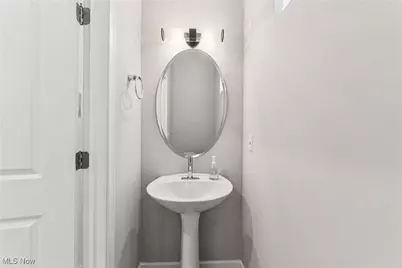 2244 E 100 Th Street, Loveland, OH 44106 - Photo 15