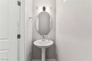 2244 E 100 Th St, Loveland, OH 44106 - Photo 15