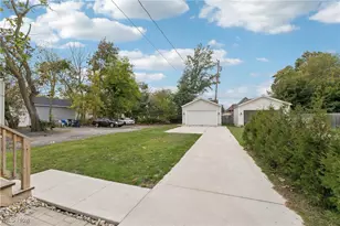 2244 E 100 Th St, Loveland, OH 44106 - Photo 39