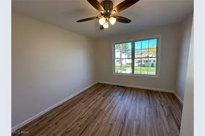 42 E Wilson Street, Struthers, OH 44471 - Photo 19