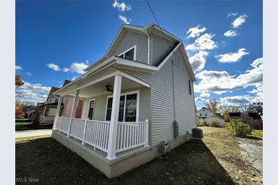 42 E Wilson Street, Struthers, OH 44471 - Photo 3