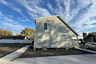 324 S 15th St, Sebring, OH 44672 - Photo 3