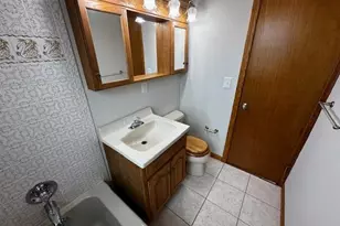 1648 Douglas Rd, Wickliffe, OH 44092 - Photo 11