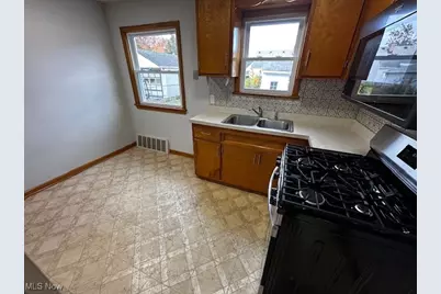 1648 Douglas Road, Wickliffe, OH 44092 - Photo 13