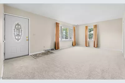 2705 Shunk Avenue, Alliance, OH 44601 - Photo 5