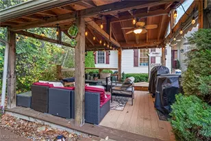 3917 Cayugas Dr, Akron, OH 44319 - Photo 39