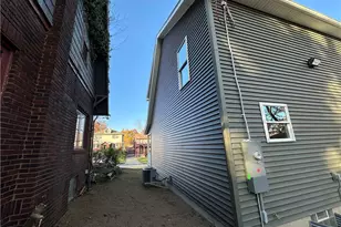 215 Upland Ave, Youngstown, OH 44504 - Photo 3