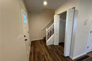 215 Upland Ave, Youngstown, OH 44504 - Photo 7