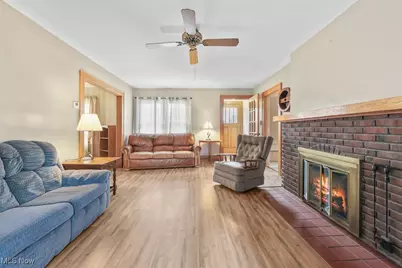 2195 Blenheim Avenue, Alliance, OH 44601 - Photo 11