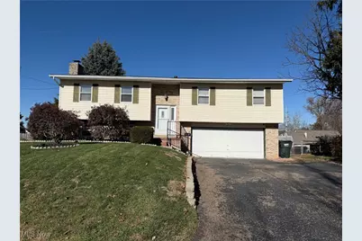 825 6th Street NE, North Canton, OH 44720 - Photo 1