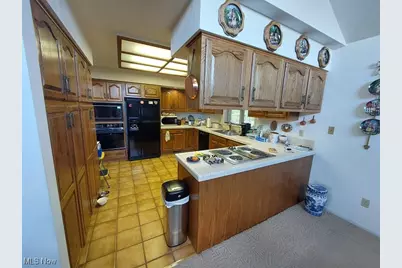 221 Rosemont Avenue, Steubenville, OH 43952 - Photo 3