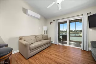 6504 N Harris Harbor Dr, Oak Harbor, OH 43449 - Photo 5