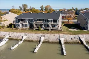 6504 N Harris Harbor Dr, Oak Harbor, OH 43449 - Photo 33