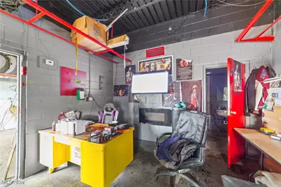 5217 Broadway Avenue, Loveland, OH 44127 - Photo 47