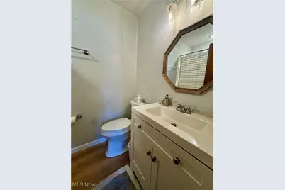 212 Lennox Avenue NW, Massillon, OH 44646 - Photo 5