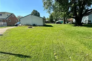 212 Lennox Ave NW, Massillon, OH 44646 - Photo 15