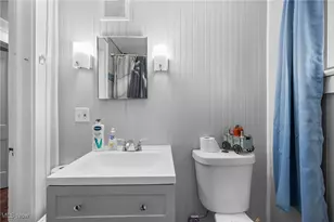 910 Bye St, Akron, OH 44320 - Photo 11