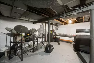 910 Bye St, Akron, OH 44320 - Photo 21