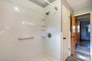 1990 Tricaso Dr, Green, OH 44720 - Photo 13