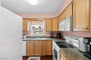 308 Whitely St, Bridgeport, OH 43912 - Photo 11