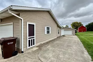 1037 Canyon St NE, Uniontown, OH 44685 - Photo 23