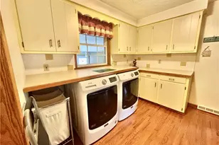 1037 Canyon St NE, Uniontown, OH 44685 - Photo 11