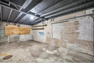 1552 E 254th Street, Euclid, OH 44117 - Photo 35