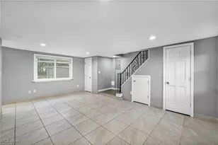 1552 E 254th St, Euclid, OH 44117 - Photo 33