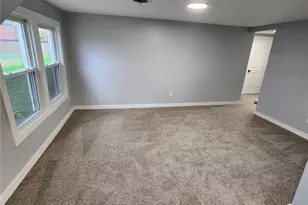 4 Chestnut St, Marshallville, OH 44645 - Photo 5