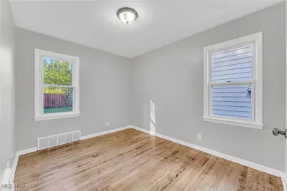 29034 Barjode Road, Willowick, OH 44095 - Photo 9