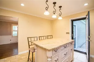 185 N Bissell Rd, Aurora, OH 44202 - Photo 7