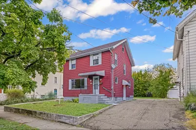 2209 25th Street SW, Akron, OH 44314 - Photo 3