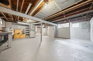 2209 25th St SW, Akron, OH 44314 - Photo 37