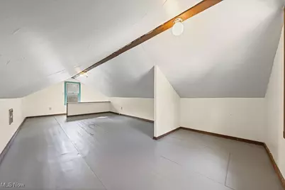 2209 25th Street SW, Akron, OH 44314 - Photo 35