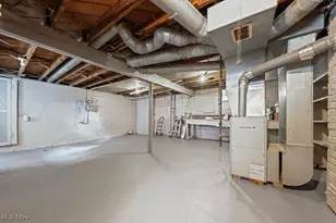 2209 25th St SW, Akron, OH 44314 - Photo 39