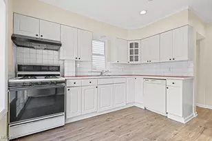 2209 25th St SW, Akron, OH 44314 - Photo 9