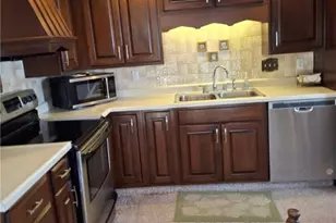 128 Leech St, Weirton, WV 26062 - Photo 9