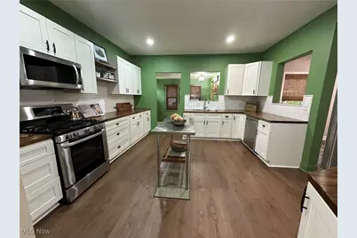 2801 W Royalton Road, Grandview Heights, OH 44147 - Photo 13