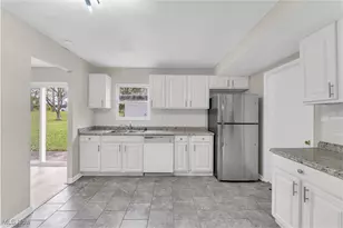 5807 Kimberly Dr, Huber Heights, OH 44146 - Photo 7