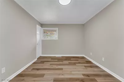 5807 Kimberly Drive, Huber Heights, OH 44146 - Photo 15