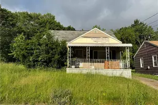 1265 Greenwood Ave, Akron, OH 44320 - Photo 1