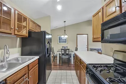 2703 Shakespeare Lane, Avon, OH 44011 - Photo 17