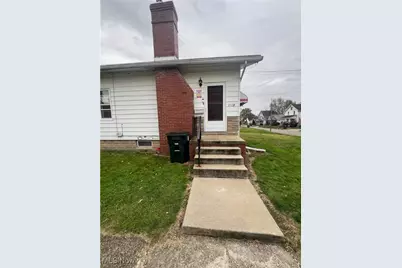 1855 W 17th Street SW, Akron, OH 44314 - Photo 3
