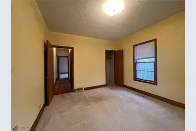 1855 W 17th Street SW, Akron, OH 44314 - Photo 13