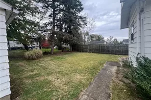 1855 W 17th Street SW, Akron, OH 44314 - Photo 17