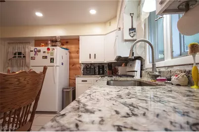 159 N Canfield Niles Road, Youngstown, OH 44515 - Photo 11