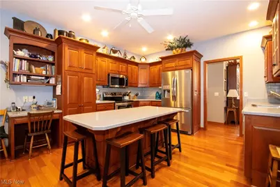 704 Homestead Pointe Drive, Orrville, OH 44667 - Photo 9