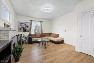 366 Oberlin Ave, Lorain, OH 44052 - Photo 11